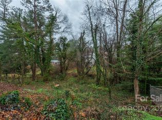 204 Aurora Dr #15, Asheville, NC 28805