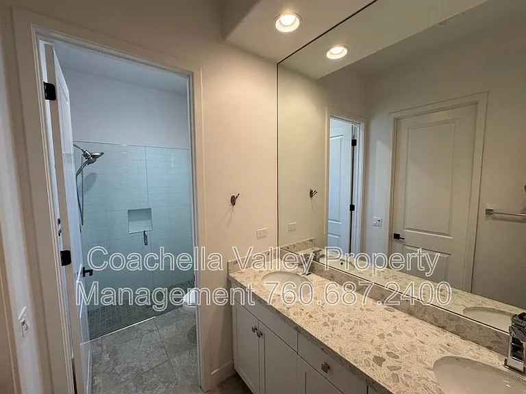 74635 Tesla Dr — Photo 46
