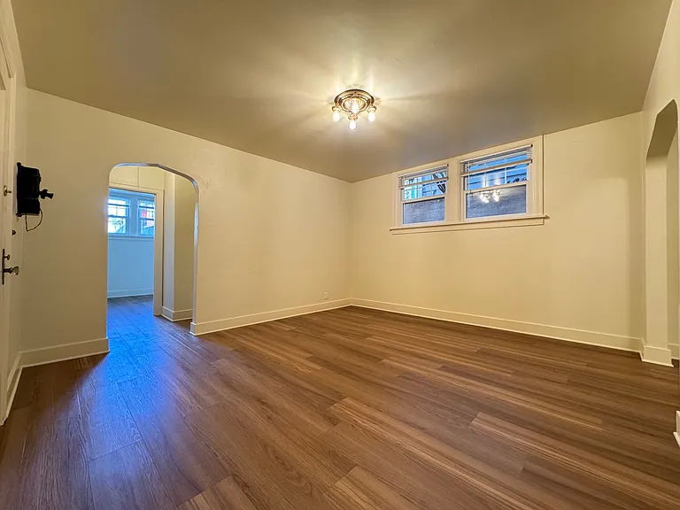 815 SE 32nd Ave #B — Photo 3