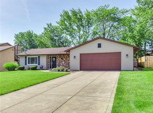 13525 Olde Orchard Rd, Strongsville, OH 44136
