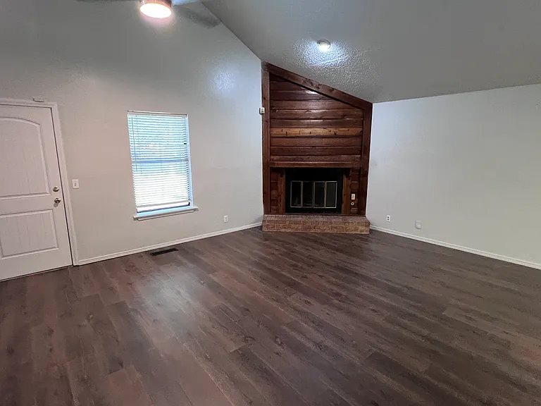 816 Lapwing Rd — Photo 5