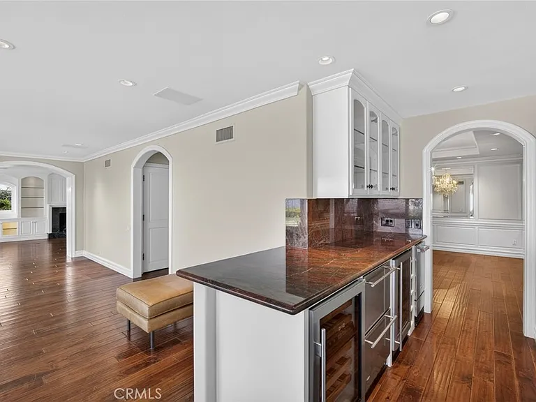 49 Cambria Dr — Photo 19