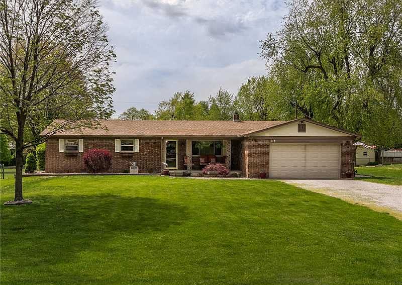 1st image of 119 Sherry Ln