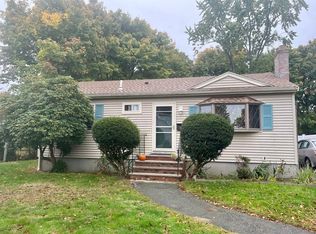 11 Edith Ave, Woburn, MA 01801