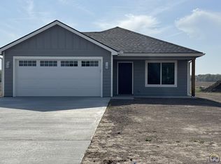 1921 NW Vail Ave, Topeka, KS 66608