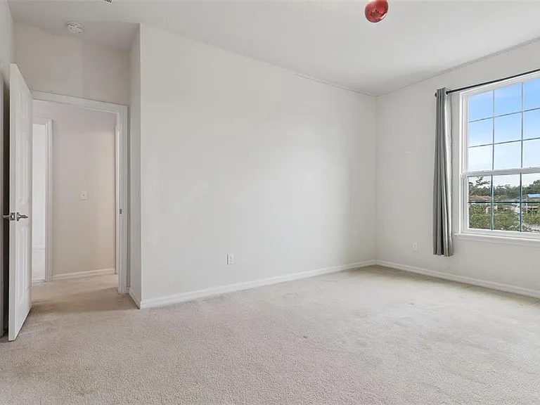 660 Fanning Dr — Photo 20