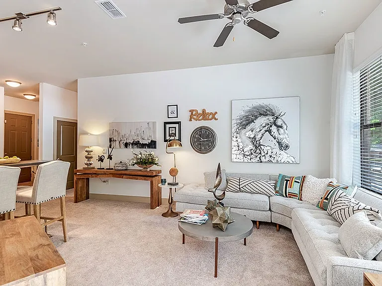 Open floorplans with programmable thermostats