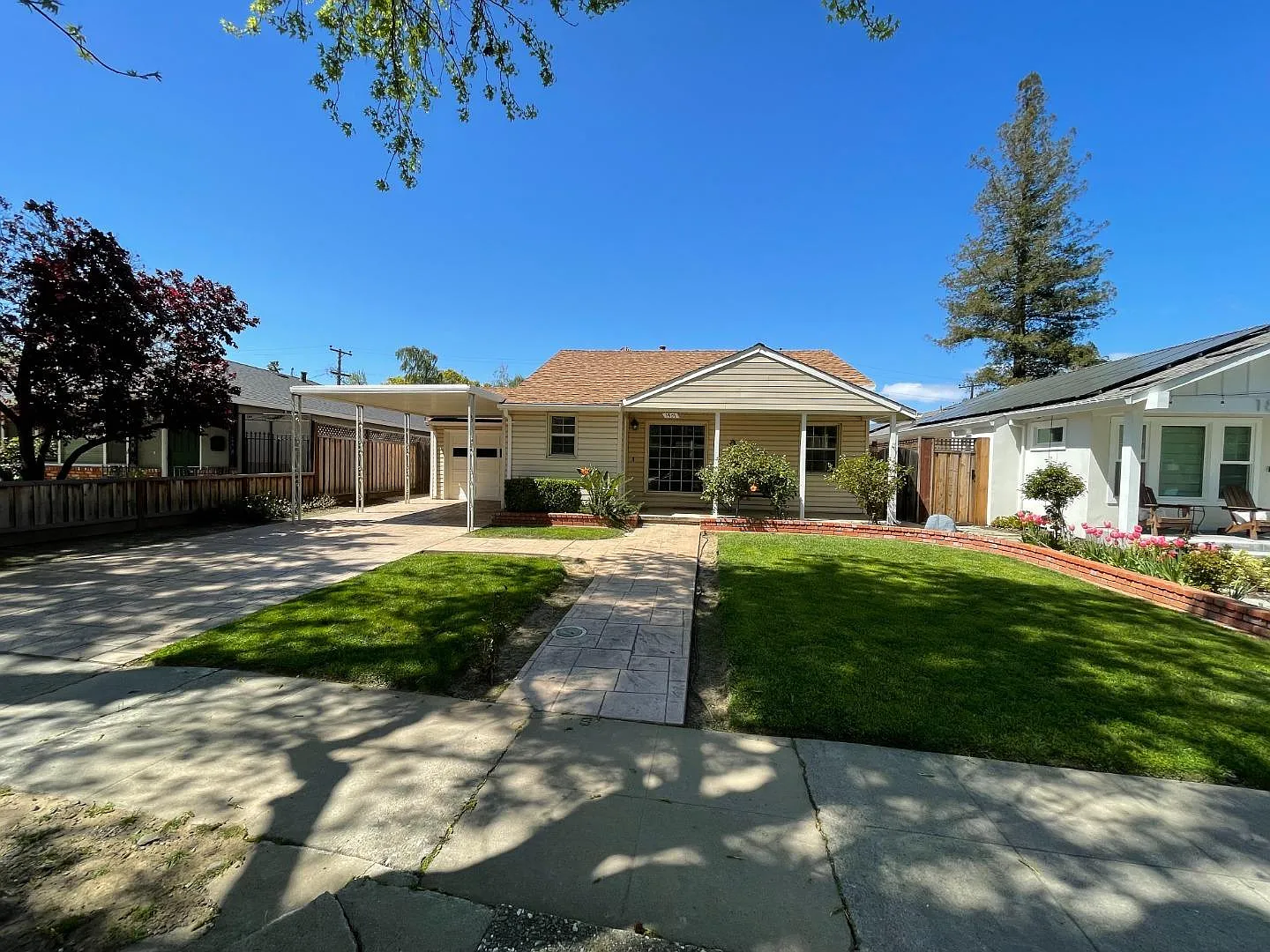 1901 Creek Dr photo 1