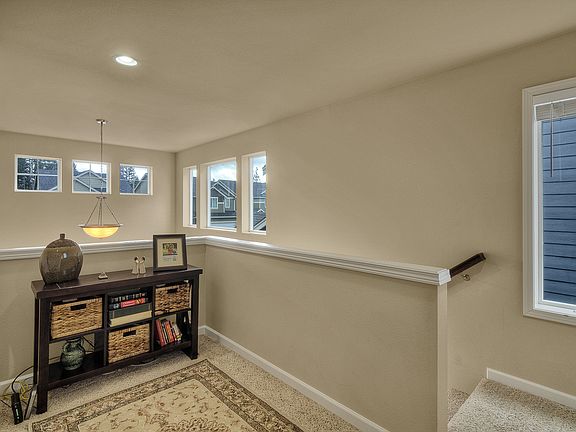 4th image of 8135 165th Street Ct E