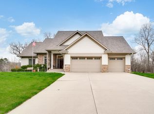 5574 Cannondale Ct, Red Wing, MN 55066