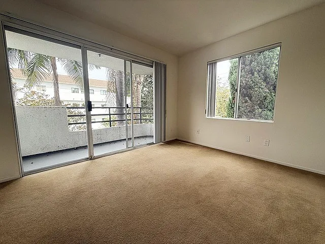 Midvale Towers — Photo 140