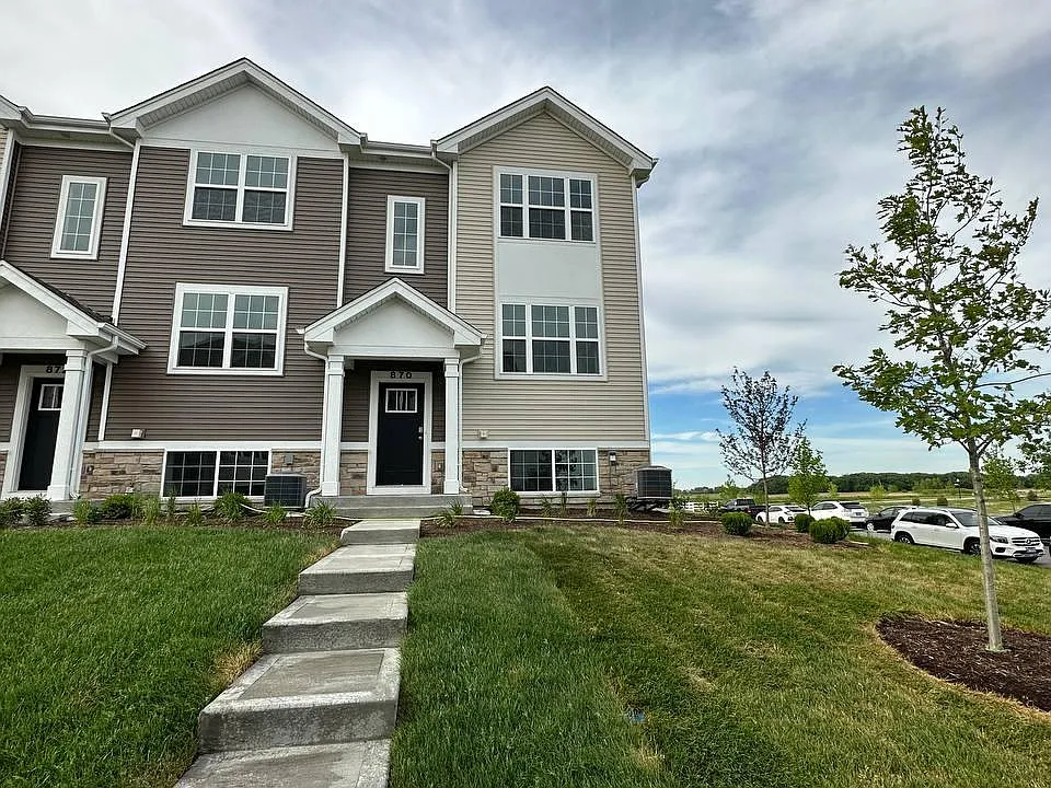 870 Briar Glen Ct