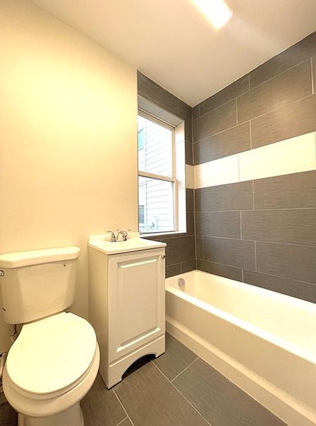 2nd image of 95 Jewell St APT 4