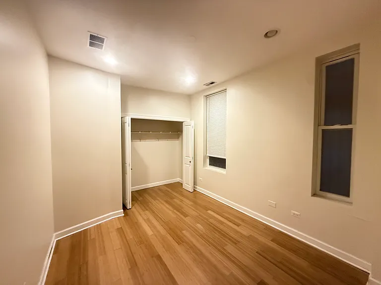 1713 W Le Moyne St #1F — Photo 3