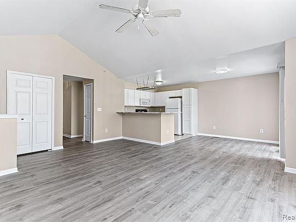 5th image of 29545 Nottingham Ct #61