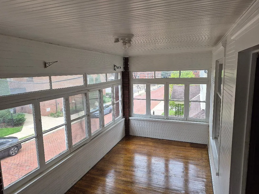 2 bed, 800 sqft, $900 — Photo 2