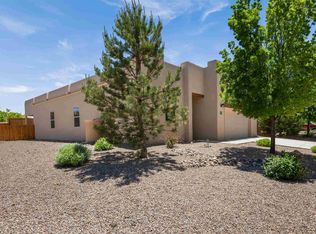 4198 Luz Del Sol, Santa Fe, NM 87507