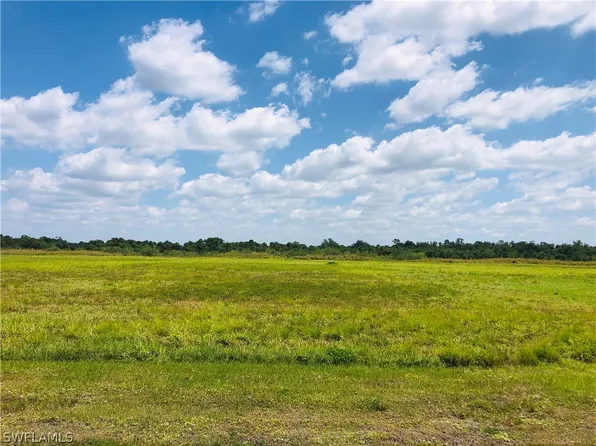 2054 Silk Bay Blvd, Alva, FL 33920