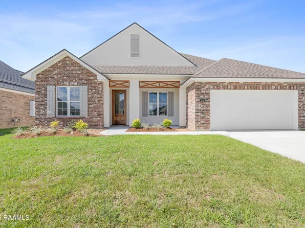 116 Rio Dr, Youngsville, LA 70592