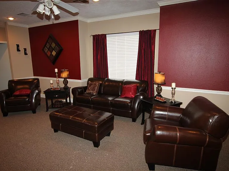 The Ethans Apartments — Photo 21