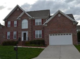 8 Spring Hope Ct, Jamestown, NC 27282