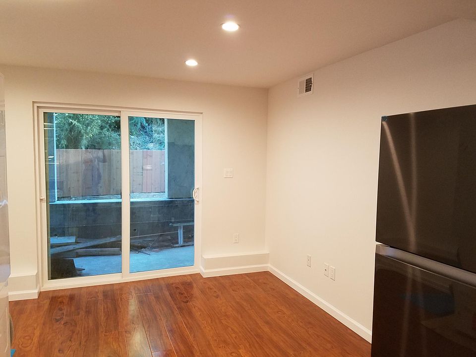 1st image of 94A Lycett Cir