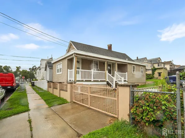 639 Johnstone St, Perth Amboy, NJ 08861
