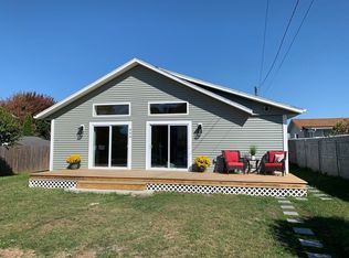 540 Hicks St, Fall River, MA 02724