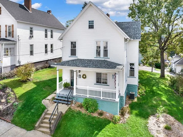 718 8th St, Irwin, PA 15642