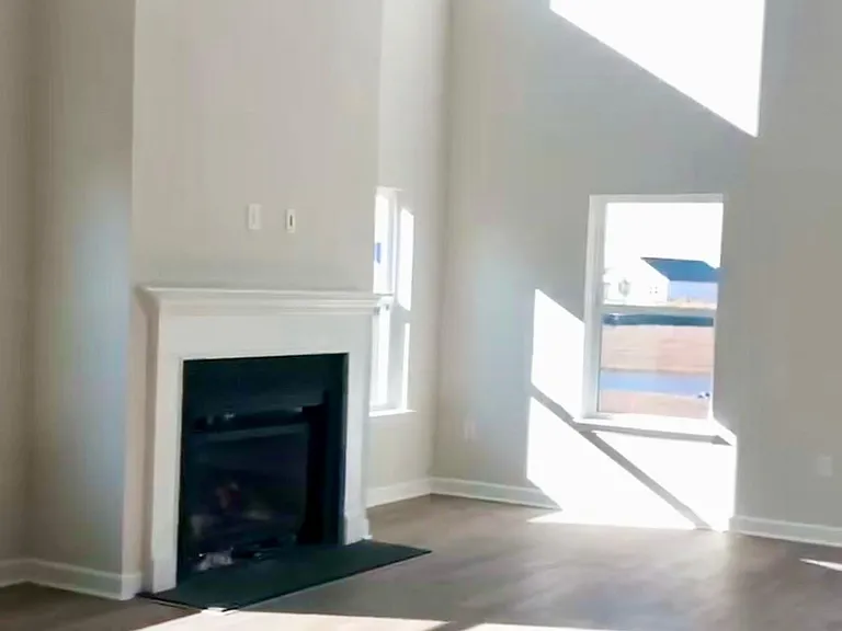 1872 Villena Dr — Photo 3