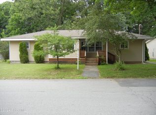 11 Chestnut St, South Glens Falls, NY 12803