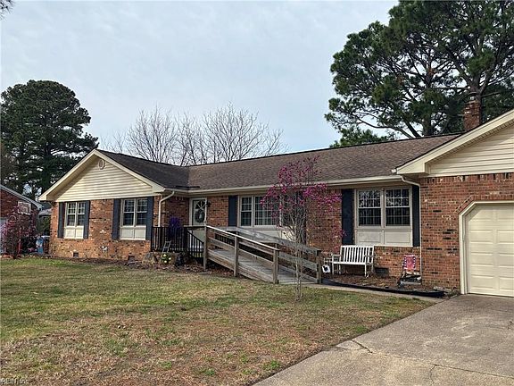 3rd image of 105 Conference Ct