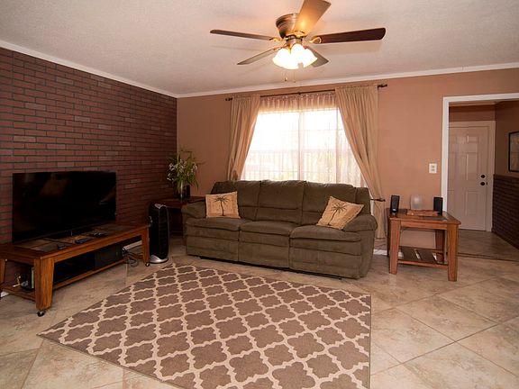 5th image of 1748 Valencia Ave