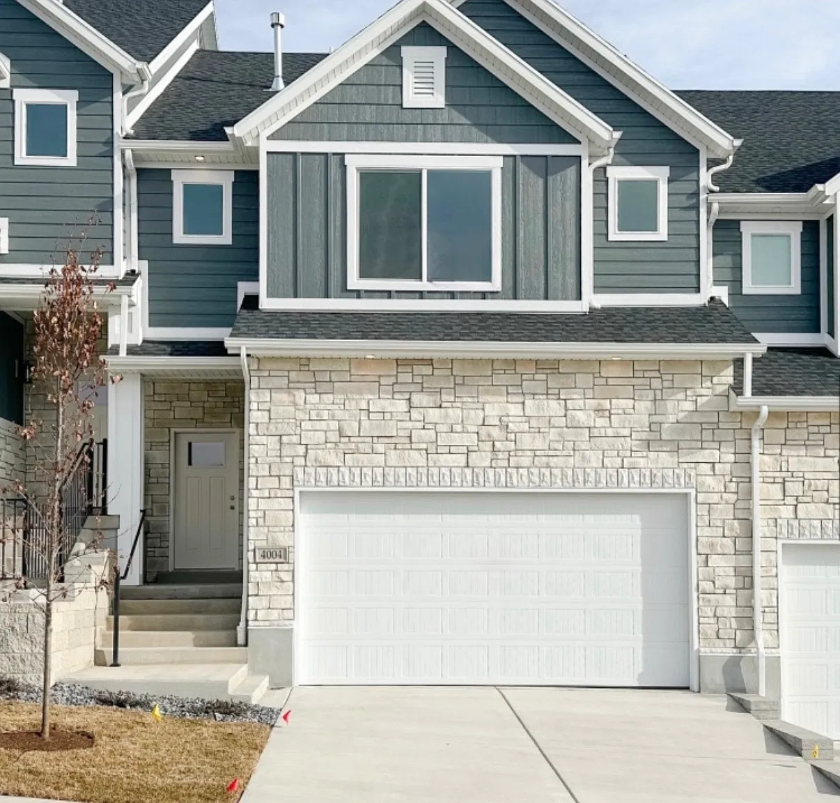 3 bed, 2000 sqft, $2,100 — Photo 1