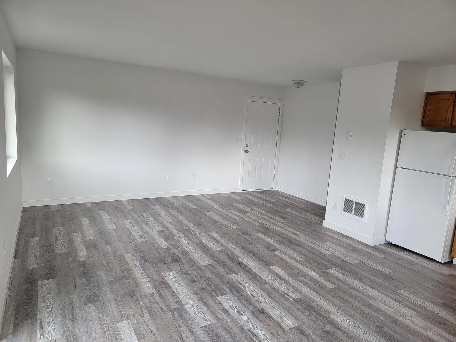 2 bed, 700 sqft, $1,450 — Photo 4