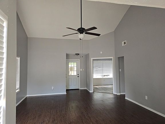 3rd image of 23926 Silversmith Ln