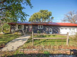 305 2nd Ave SE, West Bend, IA 50597