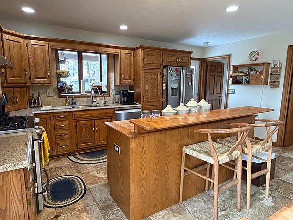 5th image of 2497 W Lynn Ln