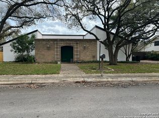 6218 Hickory Holw, Windcrest, TX 78239