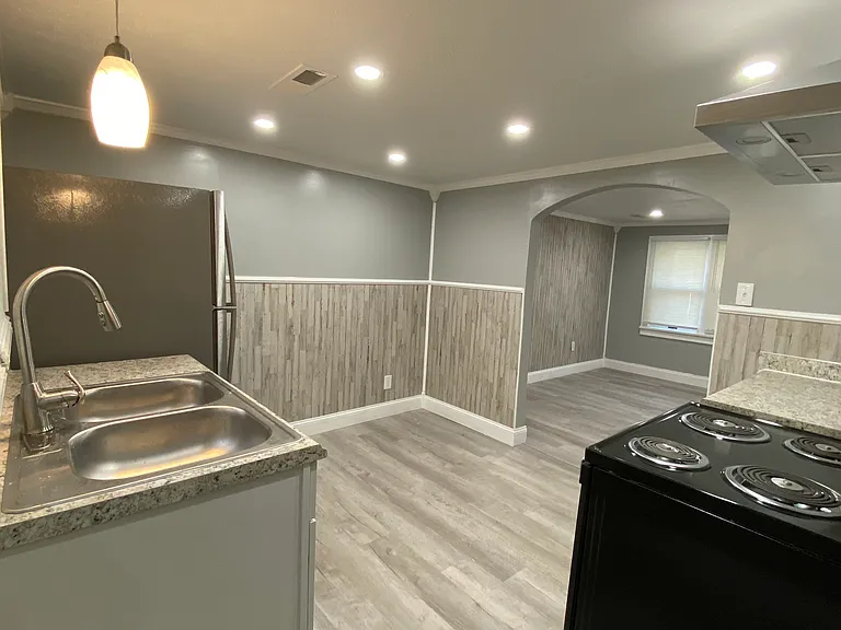 1717 New Madrid St — Photo 6