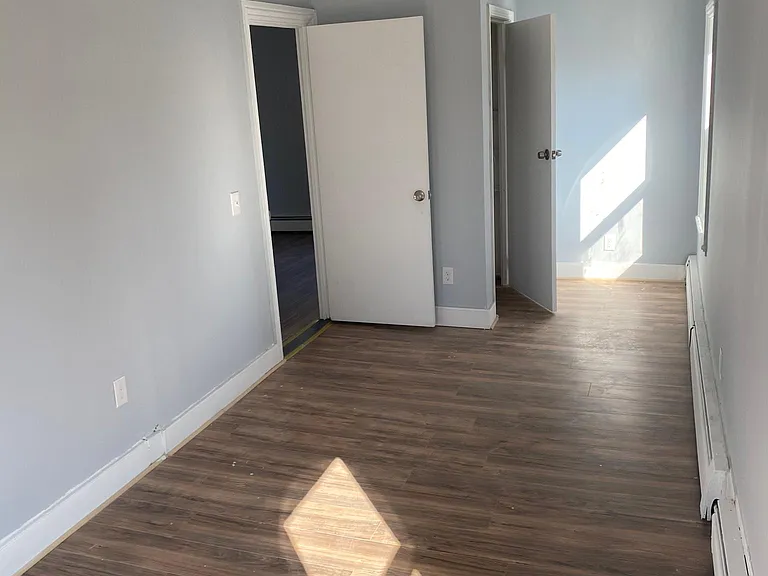 17 Washburn St #2 — Photo 3