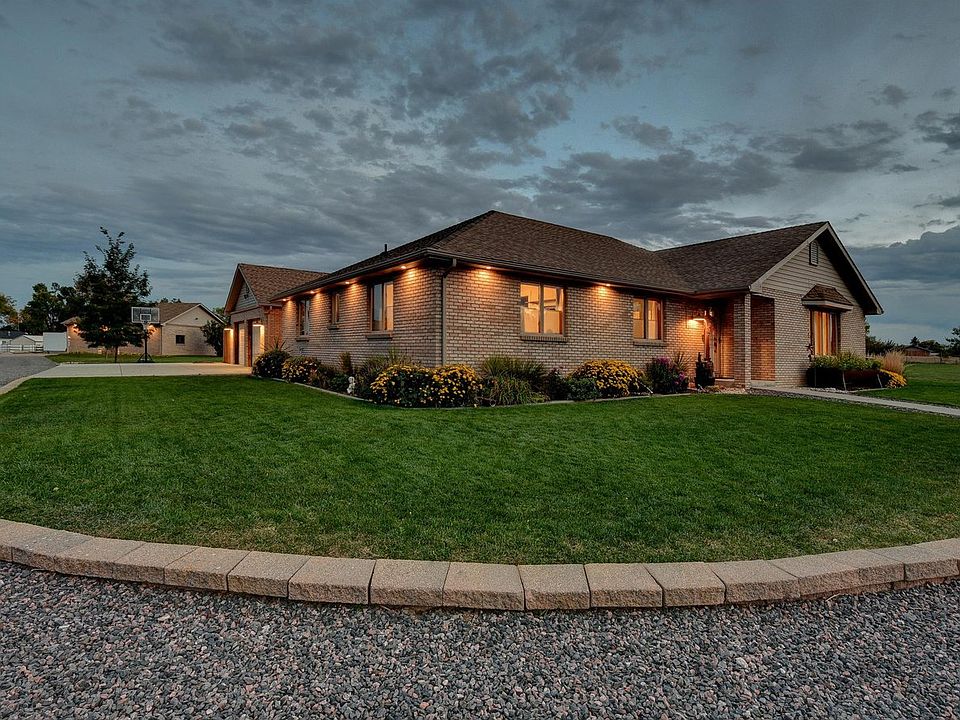1st image of 3919 Surrey Ridge Dr