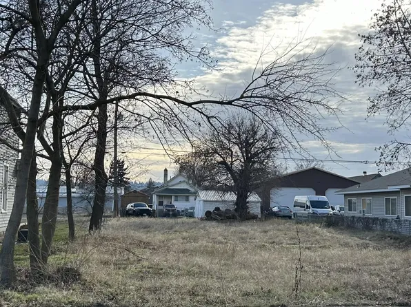 1924 E Sharp Ave, Spokane, WA 99202