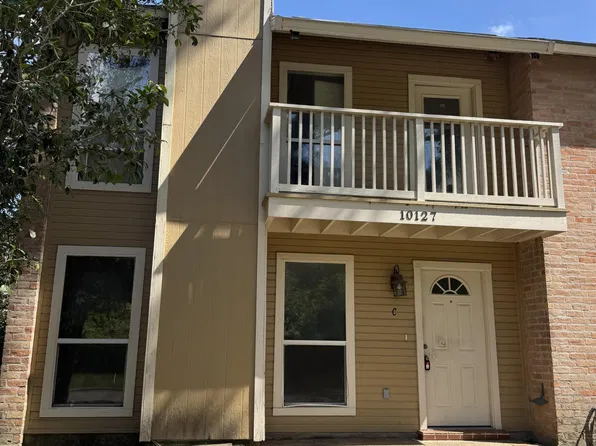 10127 Cashel Ave APT C, Baton Rouge, LA 70815