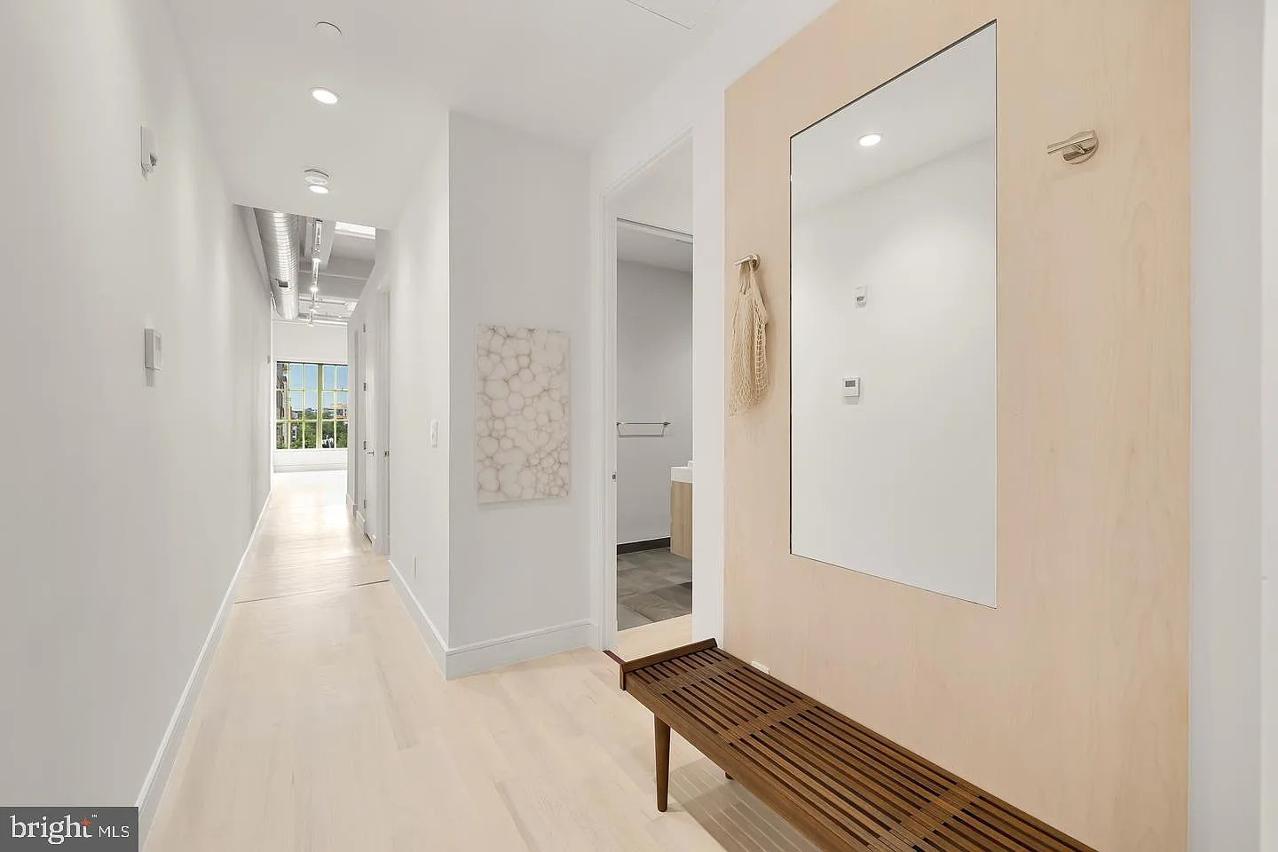 2 bed, 1.5 bath, 1100 sqft, $4,900 — Photo 3