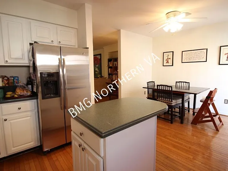 2304 N Greenbrier Ct #206 — Photo 10