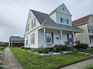 700 E 4th St, Bellwood, PA 16617