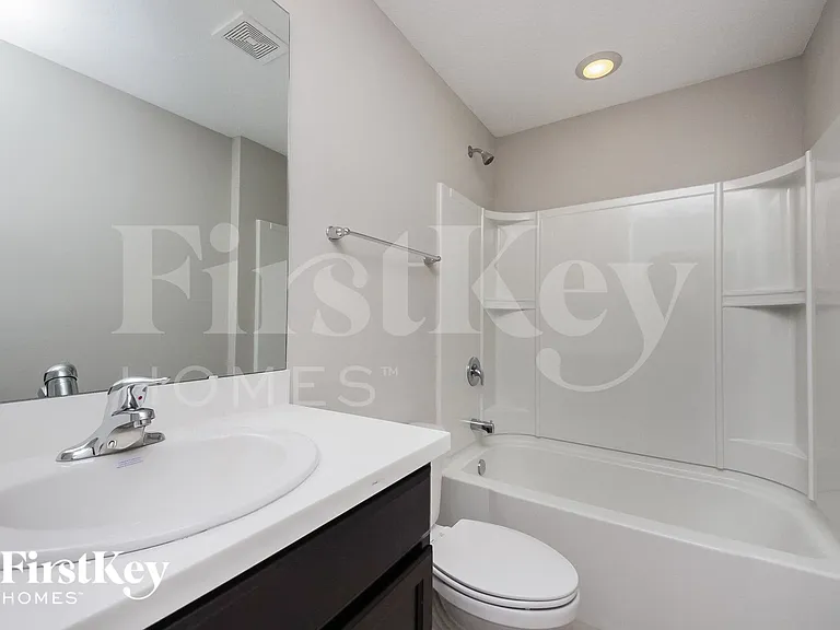 1490 Paramount Ave SE — Photo 14