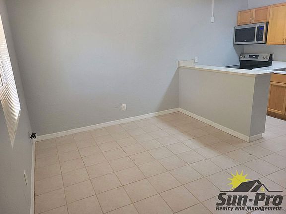 3rd image of 515 Silver Beach Ave #3