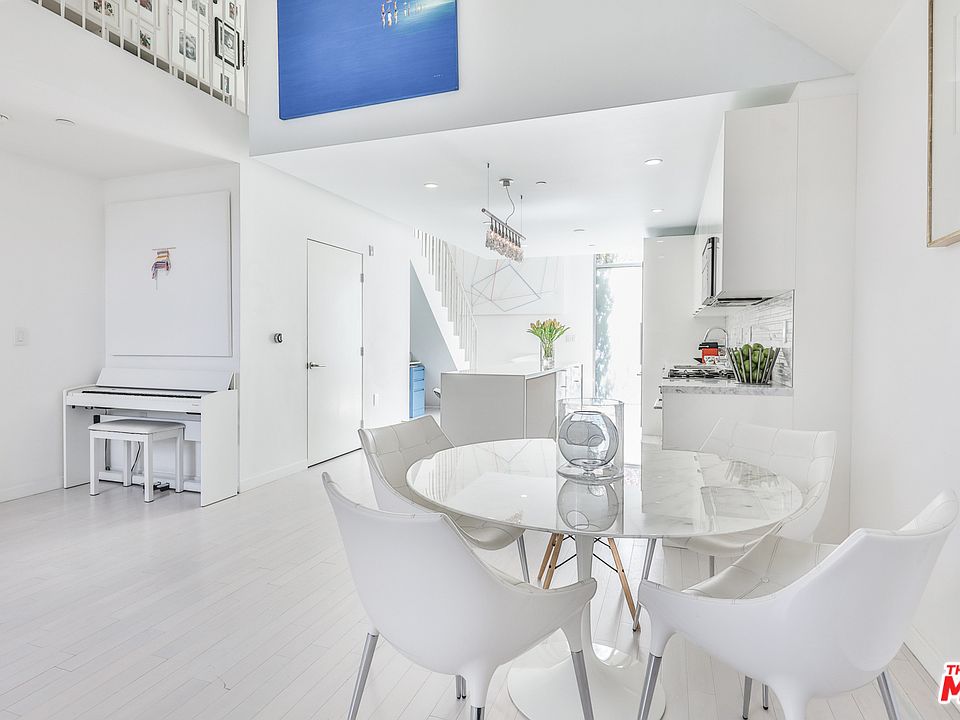 1st image of 7907 Willoughby Ave #2